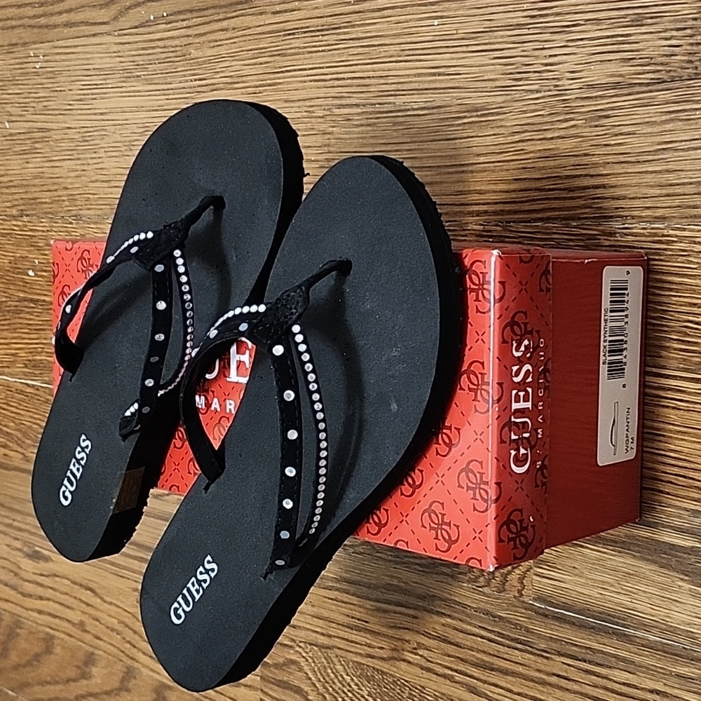 Guess flip flops